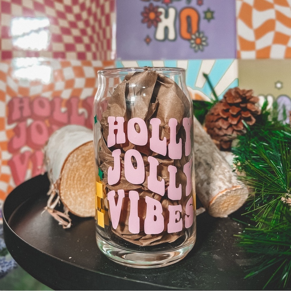 Holly Jolly Vibes 16 Oz glass cup